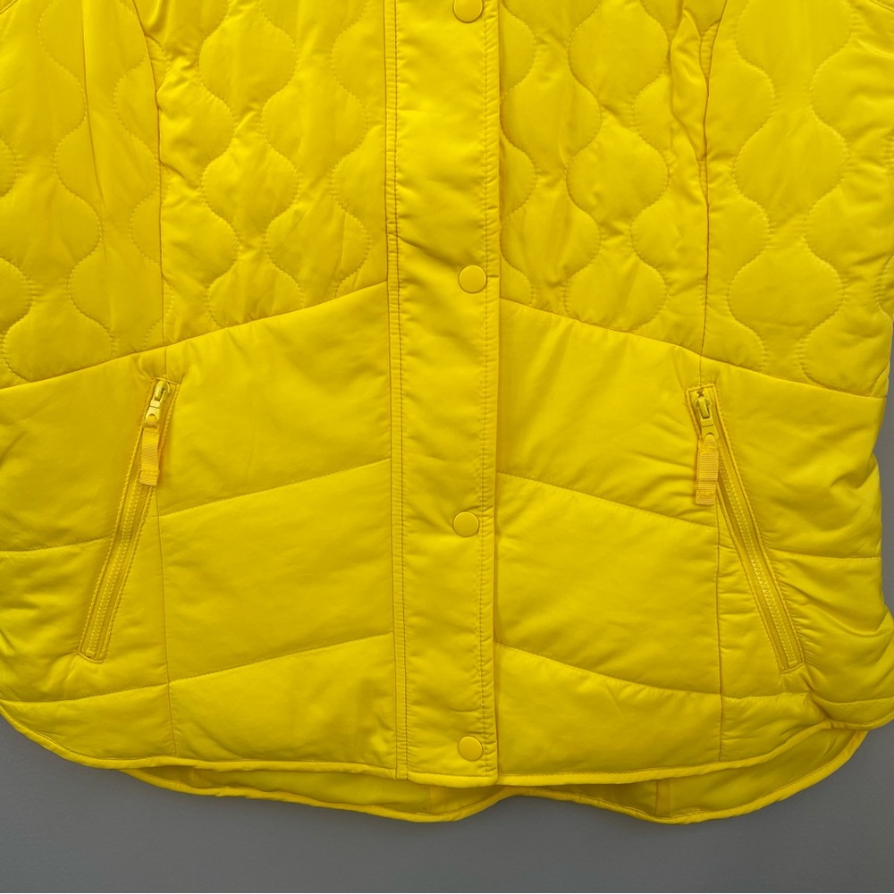 TALBOTS NWOT Quilted Vest with Packable Hood - Size L - Picture 4 of 13